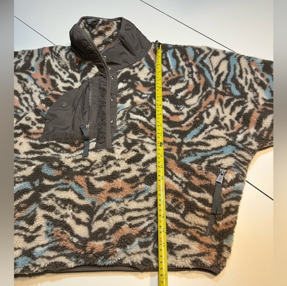 FP Movement Hit The Slopes Jacket In The Desert Combo EUC - Picture 3 of 15